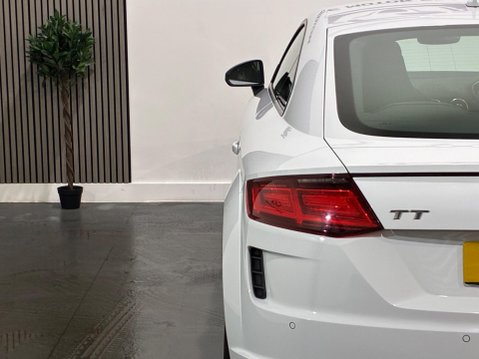 Audi TT 2.0 TFSI 45 S line S Tronic Euro 6 (s/s) 3dr 25