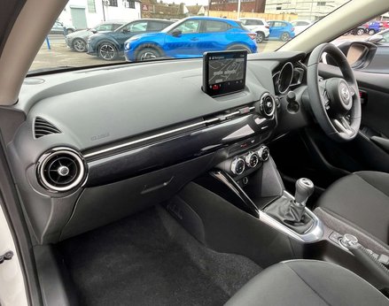 Mazda 2 1.5 Mazda2 Exclusive-Line MHEV 5dr 17