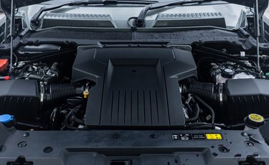 Land Rover Defender OCTA EDITION ONE 47