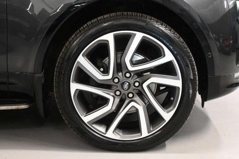 Land Rover Discovery 3.0 Discovery Luxury HSE TD6 Auto 4WD 5dr 30