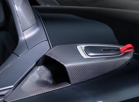 Porsche 718 SPYDER RS 44