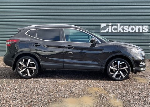 Nissan Qashqai 1.3 DIG-T TEKNA 8