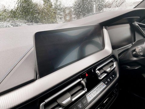 BMW 2 Series 1.5 218i M Sport Saloon 4dr Petrol Manual Euro 6 (s/s) (136 ps) Cruise Con 16