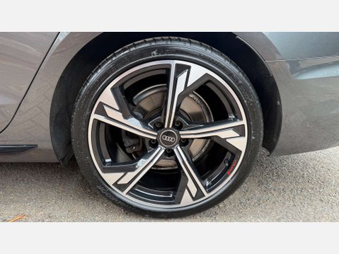 Audi A4 2.0 A4 Black Edition 40 TFSI MHEV Semi-Auto 4dr 39