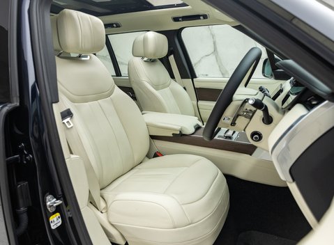 Land Rover Range Rover P550e AUTOBIOGRAPHY 14