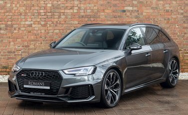 Audi RS4 Avant Sport Edition 6