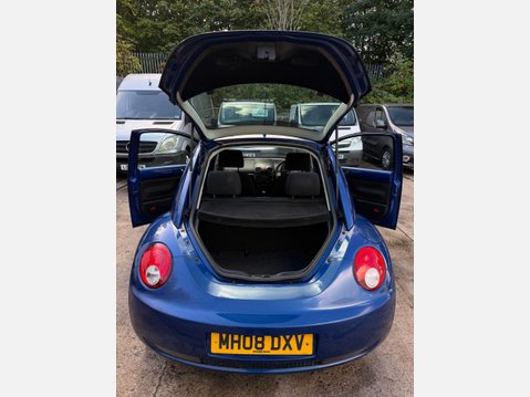 Volkswagen Beetle 1.6 Luna Hatchback 3dr Petrol Manual Euro 4 (102 ps) 40
