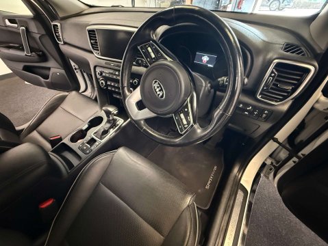 Kia Sportage 1.6 Sportage 4 CRDi ISG MHEV 4x4 Semi-Auto 4WD 5dr 16