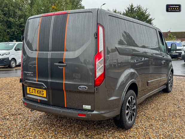 Ford Transit Custom AUTO LWB L2H1 Low Roof 320 Sport Alloys Air SELECT 7