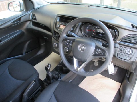 Vauxhall Viva 1.0i SE Euro 6 5dr 18