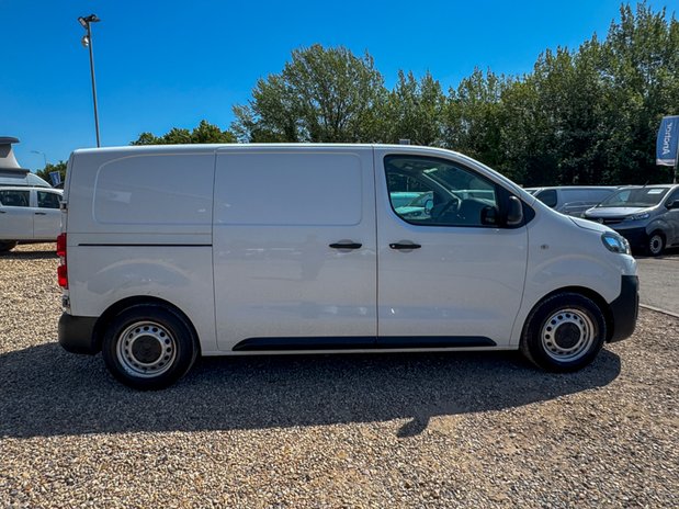 Citroen Dispatch MWB L2H1 Low Roof X 1000 Sensors EURO 6 SELECT 5