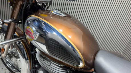 Royal Enfield Classic 2023 LESS THAN 2K OUTSTANDING CONDITION PANNIERS SCREEN ETC 350CC 15