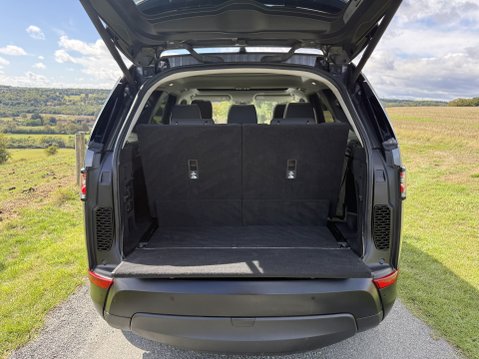 Land Rover Discovery SDV6 HSE 25