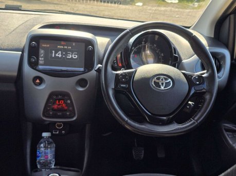 Toyota Aygo 1.0 VVT-i x-trend Funroof 5dr Petrol x-shift Euro 6 (71 ps) 12