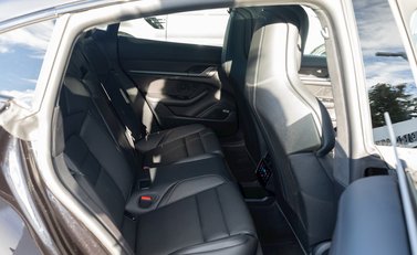 Porsche Taycan Turbo S 15