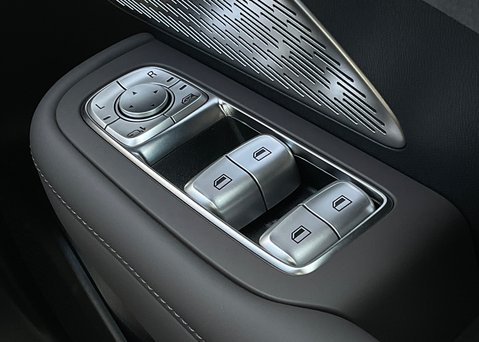 MG MGS6 EV 77kWh TROPHY 18