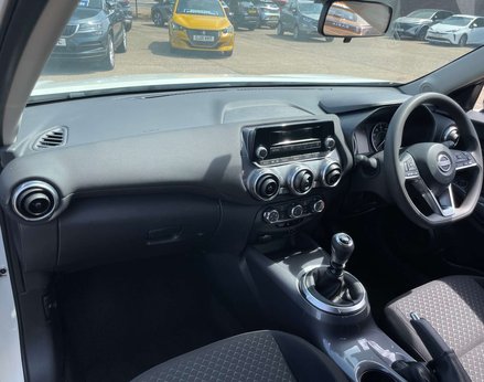 Nissan Juke 1.0 Juke Visia DiG-T 5dr 30