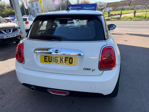 Mini Hatch 1.5 One D Euro 6 (s/s) 3dr 14