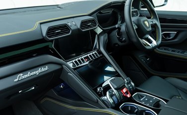 Lamborghini Urus S 17