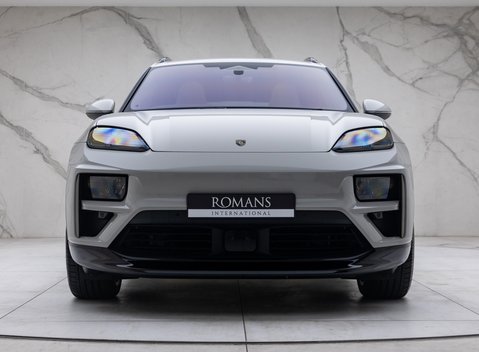 Porsche Macan Turbo Electric 4