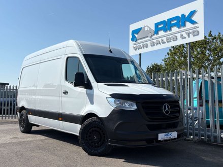 Mercedes-Benz Sprinter 2.0 315 CDI Premium Panel Van 5dr Diesel Manual FWD L2 H2 Euro 6 (s/s) (150