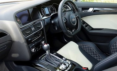 Audi RS4 Avant Limited Edition 16