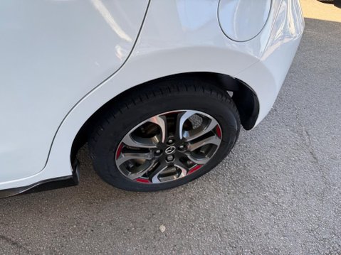 Mazda 2 1.5 SKYACTIV-G Sport Black Euro 6 (s/s) 5dr 23