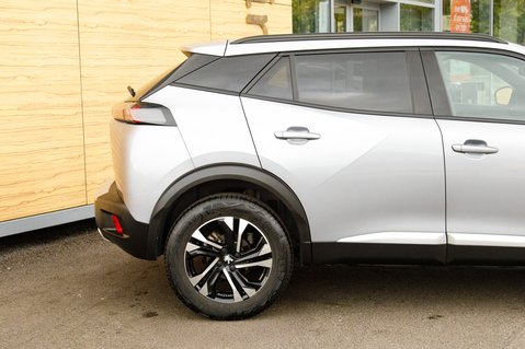 Peugeot 2008 PURETECH S/S ALLURE PREMIUM PLUS 7