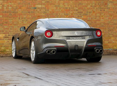 Ferrari F12 Berlinetta 6