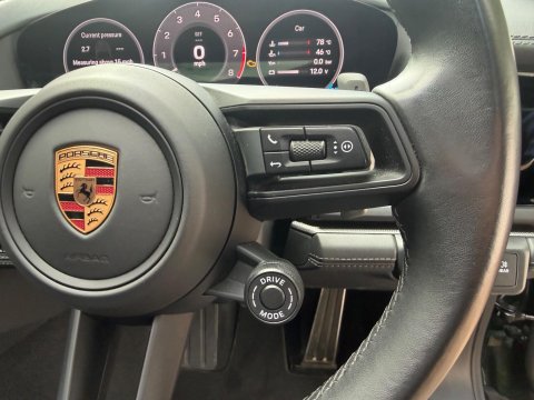 Porsche Panamera 4 PDK 58