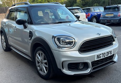 Mini Countryman Cooper 1.5 Petrol Automatic Sport Comfort Plus Navigation 5 door - CARPLAY 16