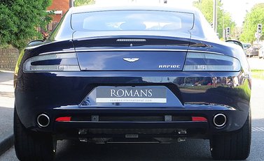 Aston Martin Rapide 11