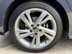 Volkswagen Golf 1.5 eTSI MHEV R-Line Hatchback 5dr Petrol Hybrid DSG Euro 6 (s/s) (150 ps) 15