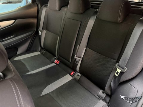 Nissan Qashqai 1.5 dCi N-Connecta Euro 6 (s/s) 5dr 24