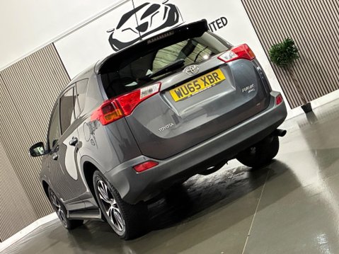 Toyota Rav4 2.0 D-4D Icon 4WD Euro 5 (s/s) 5dr 17