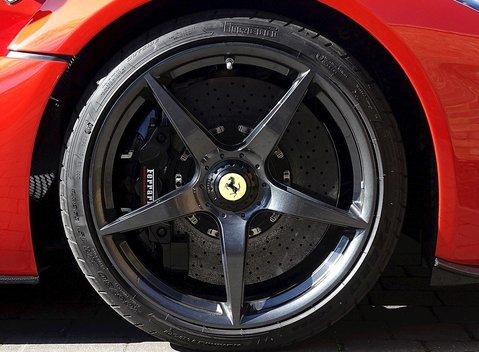 Ferrari LaFerrari 28