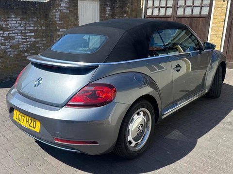 Volkswagen Beetle DESIGN TSI BLUEMOTION TECHNOLOGY DSG 2