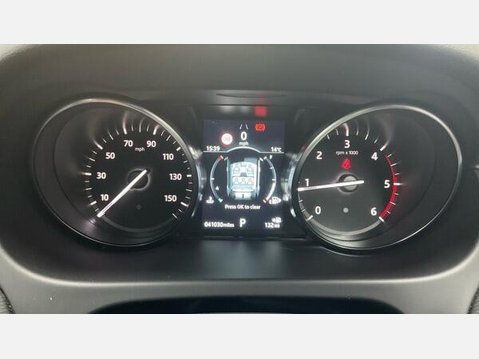 Land Rover Discovery Sport 2.0 TD4 HSE Dynamic Lux Auto 4WD Euro 6 (s/s) 5dr 8