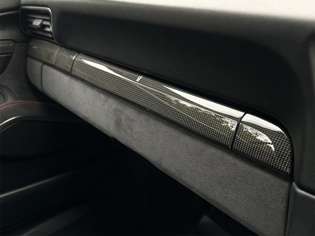 Porsche 911 CARRERA GTS PDK 60