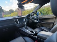 Porsche Macan 2.0 Macan Semi-Auto 4WD 5dr 29
