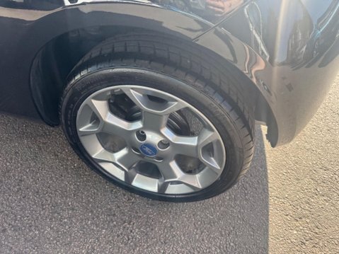 Ford Ka 1.2 Titanium Euro 5 3dr 18