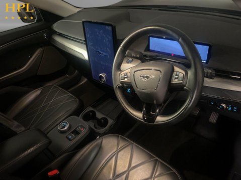 Ford Mustang Mach-E Standard Range 70kWh SUV 5dr Electric Automatic (269 ps) Air Con - Alloy Wh 12