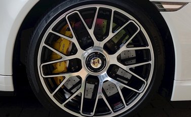 Porsche 911 (991) Turbo S 15