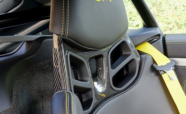 Porsche Cayman GT4 Clubsport 6