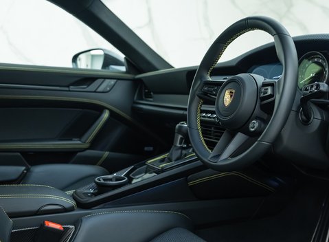 Porsche 911 GT3 TOURING (992) 10