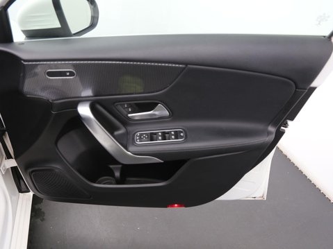 Mercedes-Benz A Class 1.5 A180d Sport (Executive) 7G-DCT Euro 6 (s/s) 5dr 19