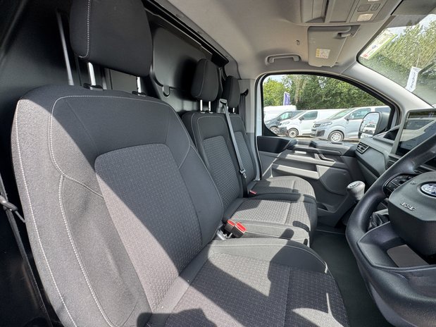 Ford Transit Custom LWB L2H1 Low Roof Leader 320 Air Con Sensors EURO 6 14