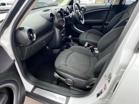 Mini Countryman 2.0 Cooper SD SUV 5dr Diesel Auto Euro 5 (143 ps) 29