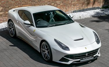 Ferrari F12 Berlinetta 8