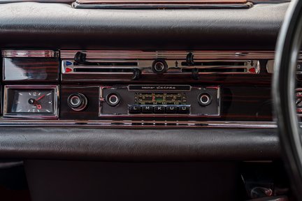 Mercedes-Benz S Class 300SE Fintail W112 "Königsflosse" 21